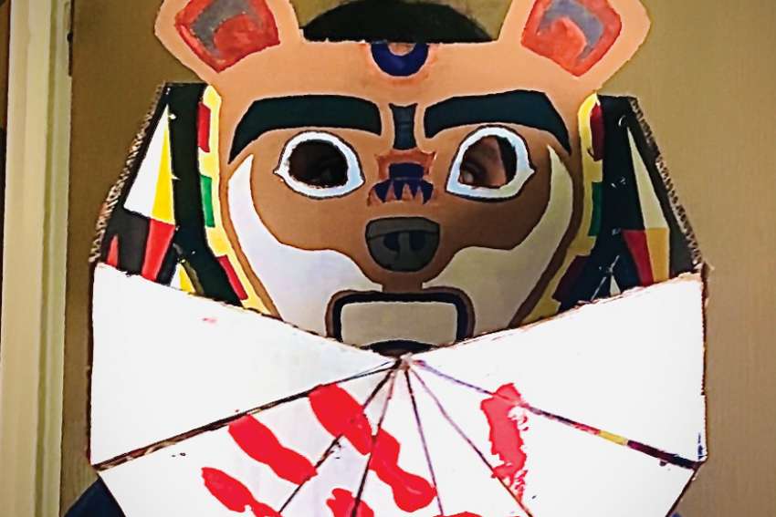 Unmasking the pandemic creativity: Mask4Aid a path to creative expression