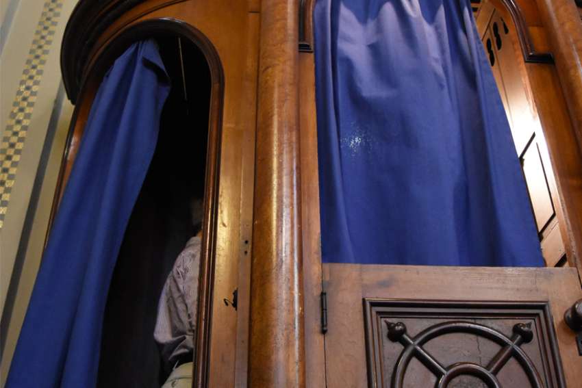 Australian states pass law requiring priests to report abuse disclosed in confession
