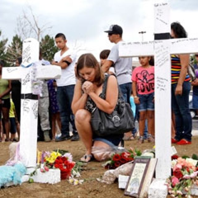 Denver prelates offer consolation in wake of Aurora shootings 