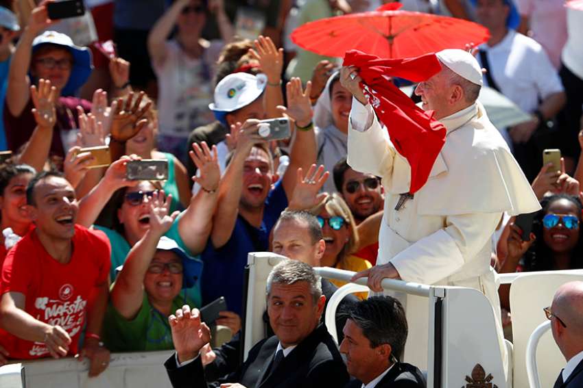 Not doing evil is not enough to make one a saint, Pope tells youth