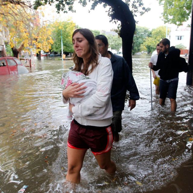 Pope expresses his closeness to victims of flooding in Buenos Aires 