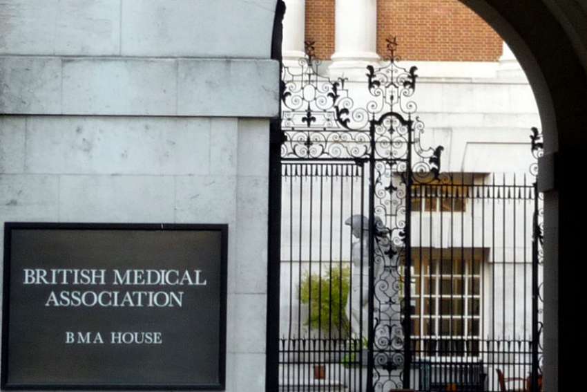 British doctors' union supports campaign to decriminalize abortion