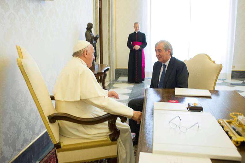 Vatican, former Vatican auditor give differing accounts of resignation
