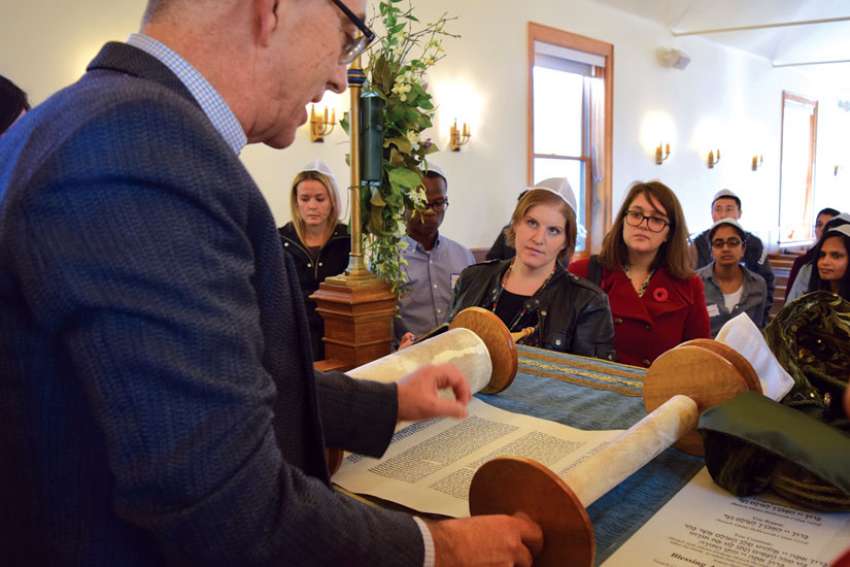 Young people in search of a common love for God