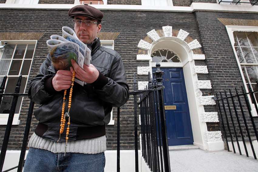 Lawyer says no buffer zones needed around abortion clinics in England