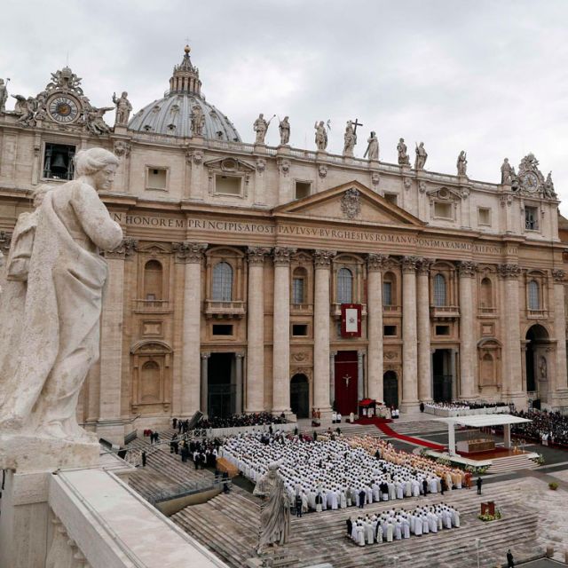 Man seriously injured after setting self on fire in St. Peter's Square 