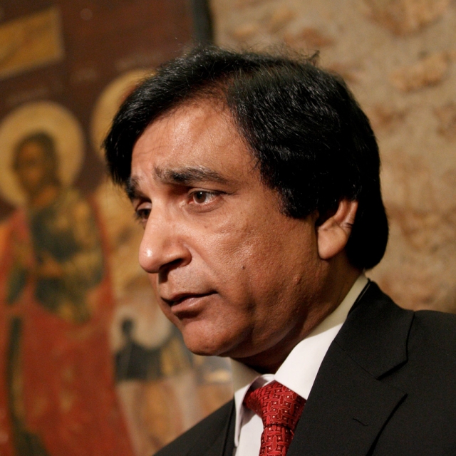 Brother of slain Pakistani minister disputes family feud theory 