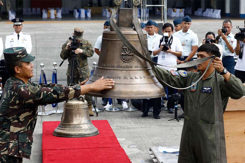 U.S. returns 'Balangiga Bells' to Philippines after more than 100 years