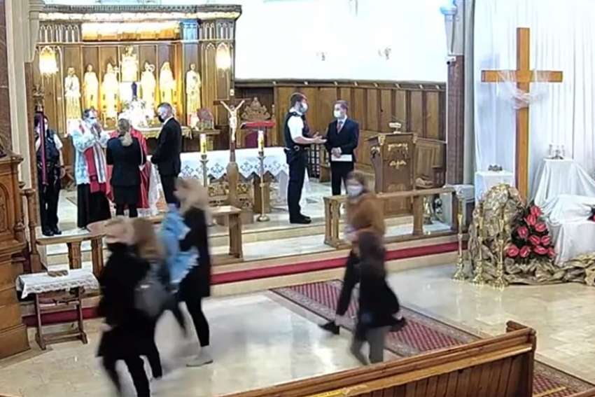 London police halt Good Friday service, say pandemic protocols violated