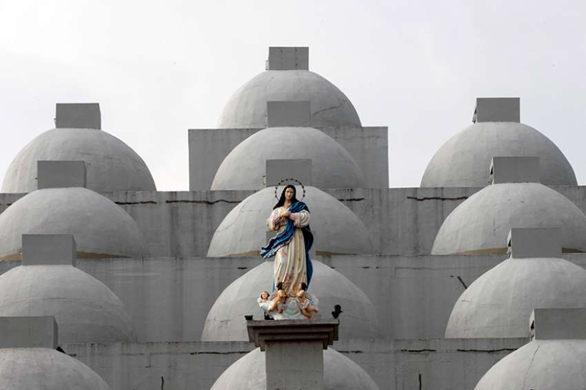 Woman dumps sulfuric acid on priest hearing confessions in Nicaragua