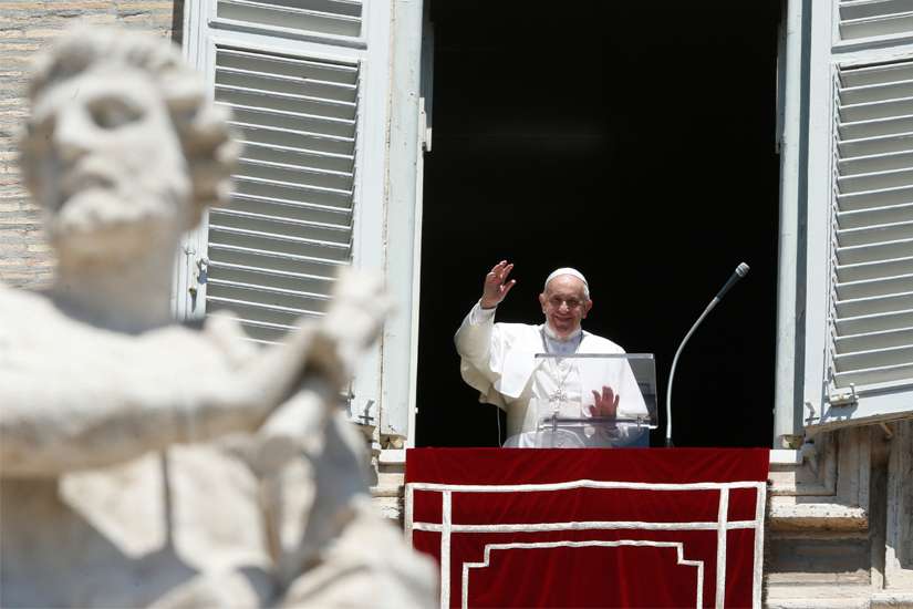Angleus: Assumption invites people to look to heaven with hope
