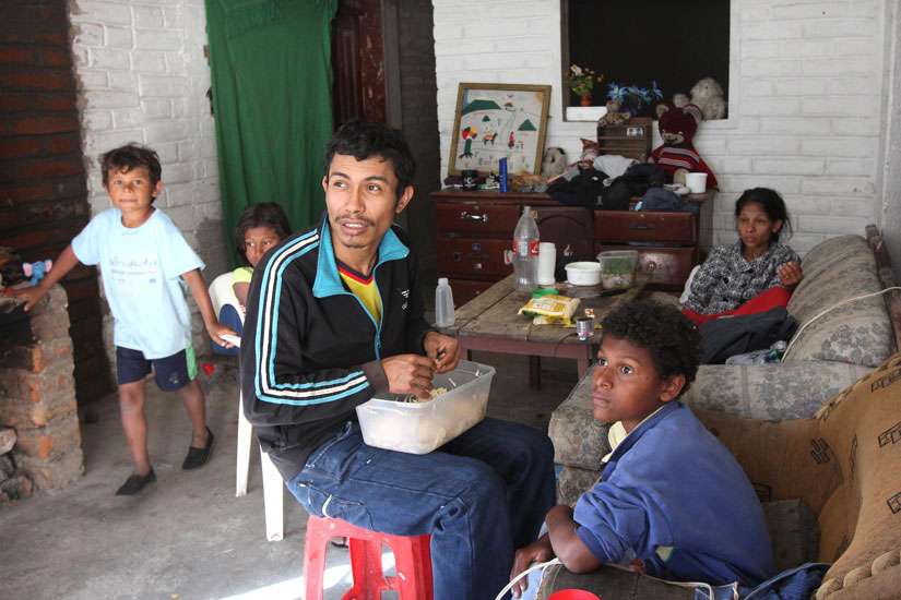 Colombians who flee to Ecuador face discrimination, and fear remains
