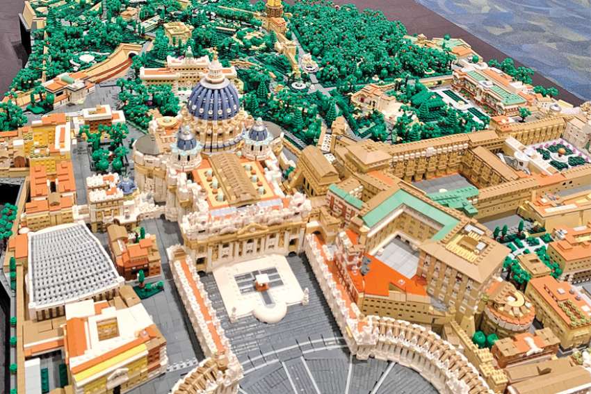 Vatican in 67,000 pieces