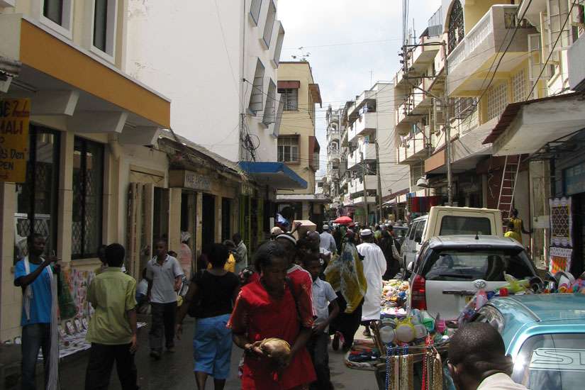 Kenyan city of Mombasa tense after mosque closures