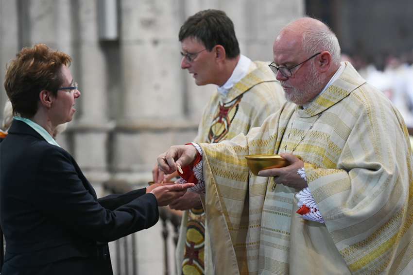 German bishop announces communion for Protestant spouses in 'individual cases'