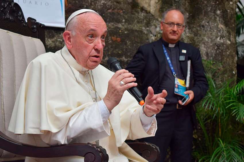 Pope's communications day theme: Truth in age of 'fake news'