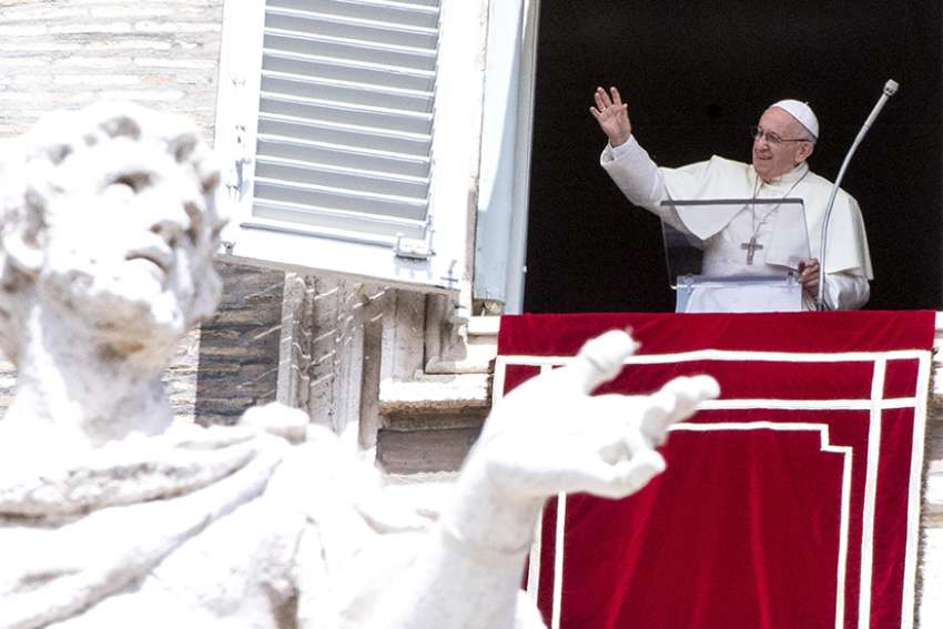 Avoid temptation, don't engage with the devil, Pope says at Angelus