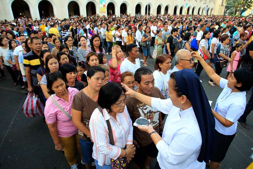 Philippine bishops urge voters to reject 'corrupt' politicians in 2016