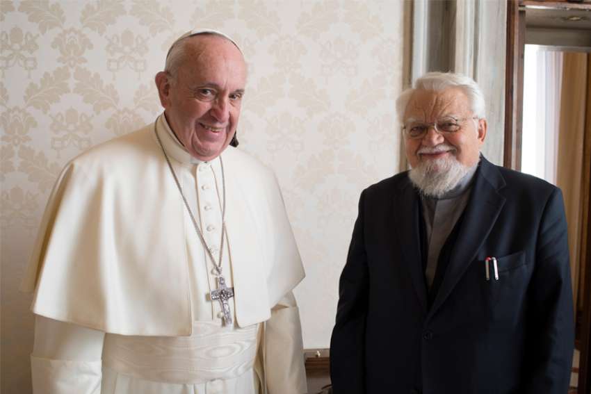 Vatican orders Italian founder of ecumenical community to leave