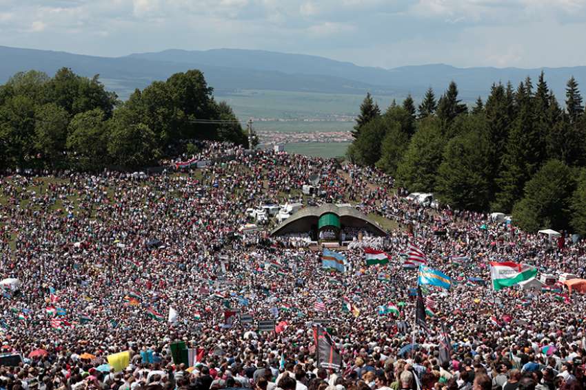 Pope's Marian pilgrimage to Transylvania shines light on ethnic Hungarians
