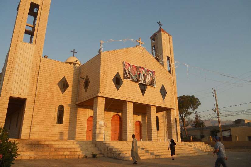 Christian town along Lebanese-Syrian border vows to defy fear of ISIS