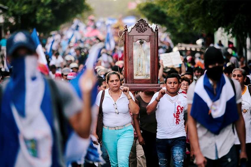 Thousands march in support of Nicaraguan bishops after repeated attacks