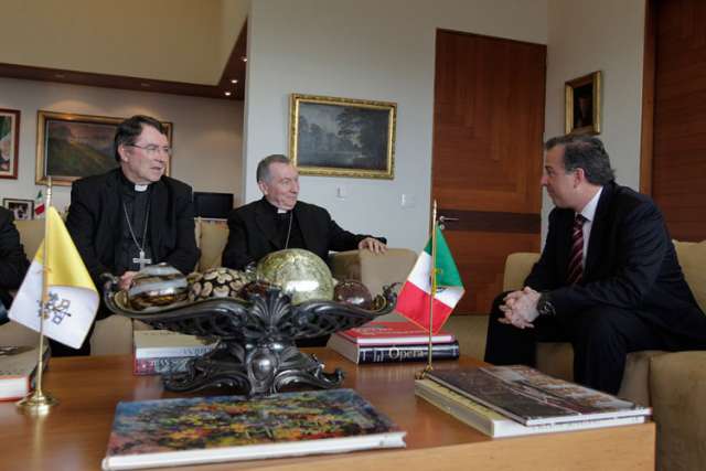 Vatican to support help for 'humanitarian emergency' of child migrants