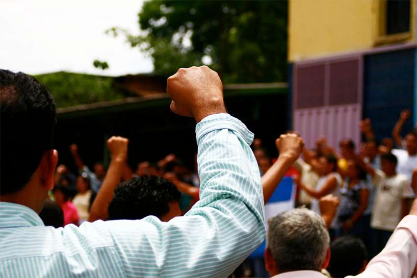 Pope prays for Honduras as election crisis turns deadly