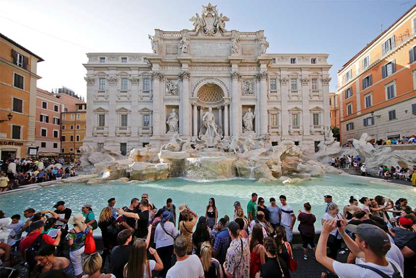 Fount of confusion: Rome mayor says Caritas will still get Trevi Fountain coins for the poor