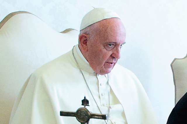 Pope launches alarm, tells Vatican security force to be 'gossip police'