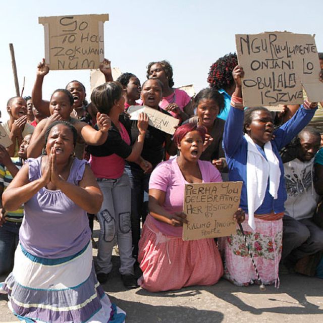 South African bishops call for inquiry into mine violence 