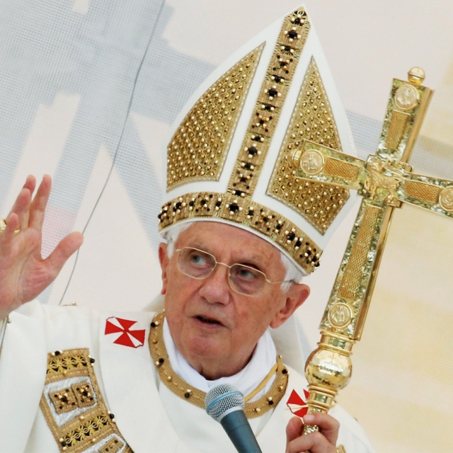 Hedonism clouds judgment, risks annihilating morality, pope says 