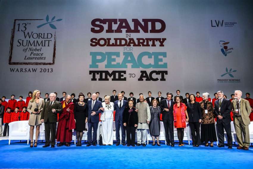 Pope Francis encourages successful dialogue at Nobel Peace summit