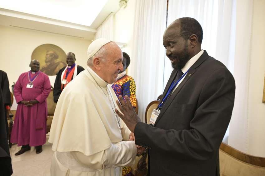 At retreat for South Sudan leaders, Pope literally begs for peace