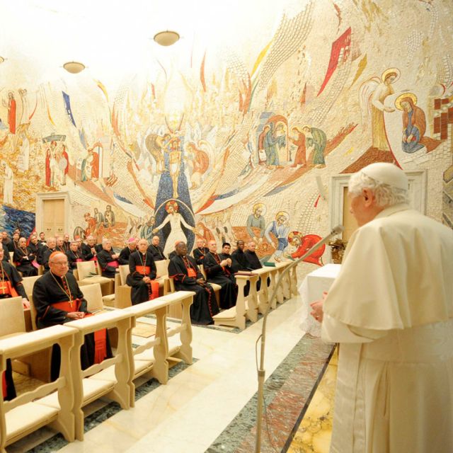 Don't lose hope, even in hardship, Pope tells Middle East Christians 