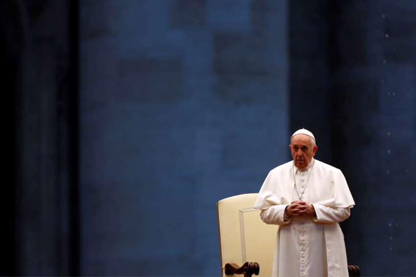 Pandemic is prime time for conversion, Pope Francis says in interview