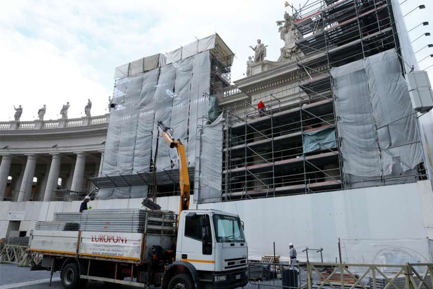 Pope Francis issues new Vatican contract laws to prevent corruption