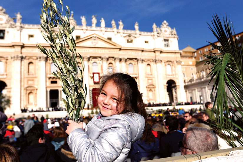 Imitate Jesus’ humility and service, Pope says on Palm Sunday