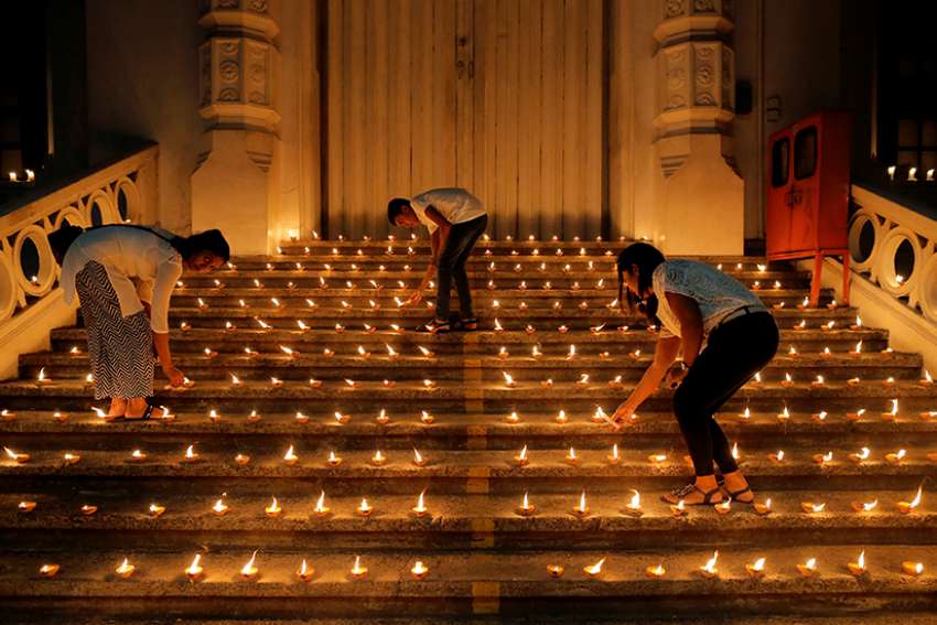 Churches padlocked, schools closed week after Sri Lanka attacks