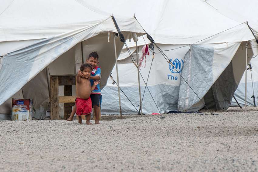 Listen to the 'cry of the people': Venezuelan bishops call for distribution of humanitarian aid