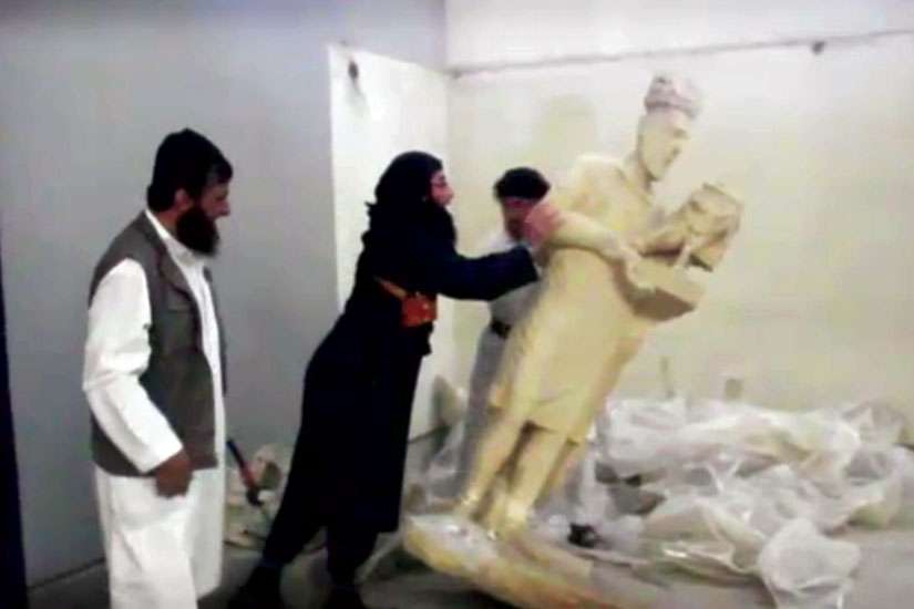 Harper promises funds in support of religious freedom