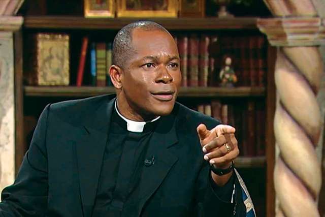 Charismatic gift takes Nigerian priest to airwaves of North America
