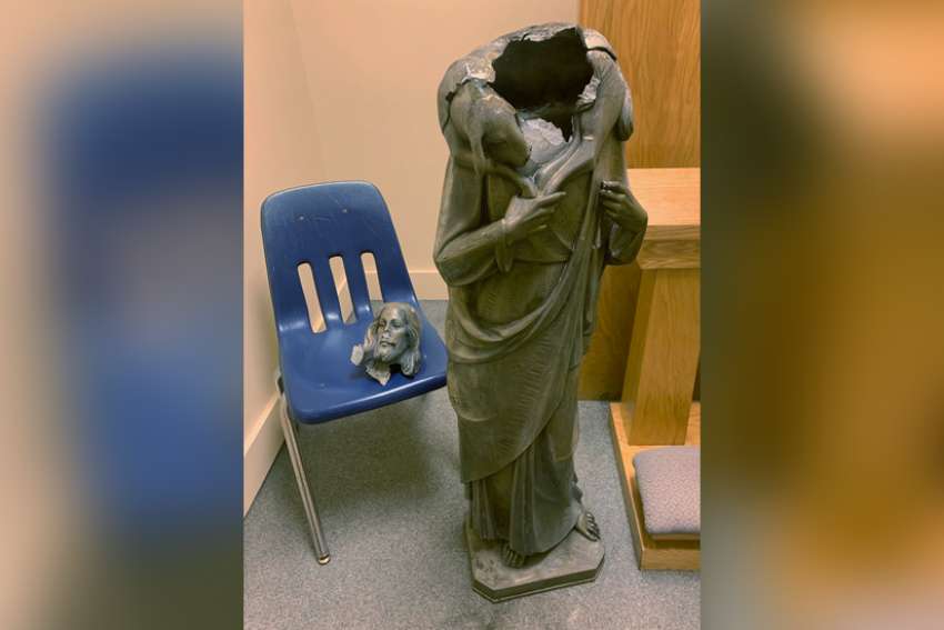 Christ statue vandalized at Florida church