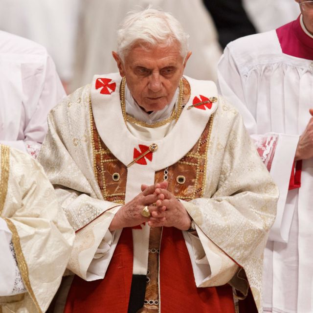 Don't worry about being imperfect when called to vocation, Pope says 