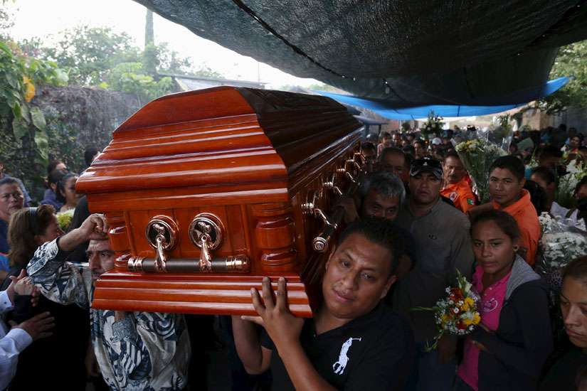 Bishop says Mexican mayor's murder was message from organized crime