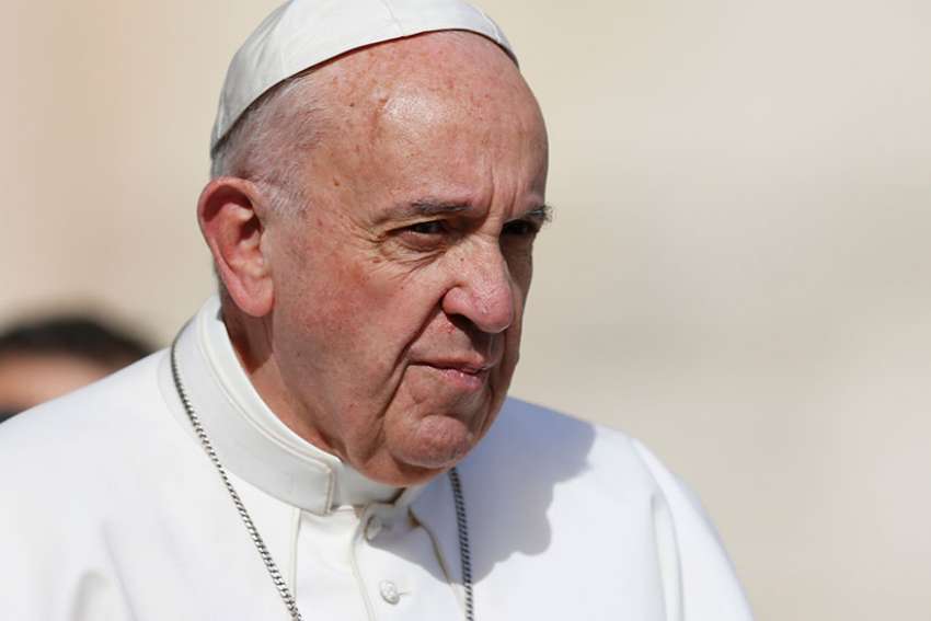 Pope tells Latin American bishops corruption is grave threat