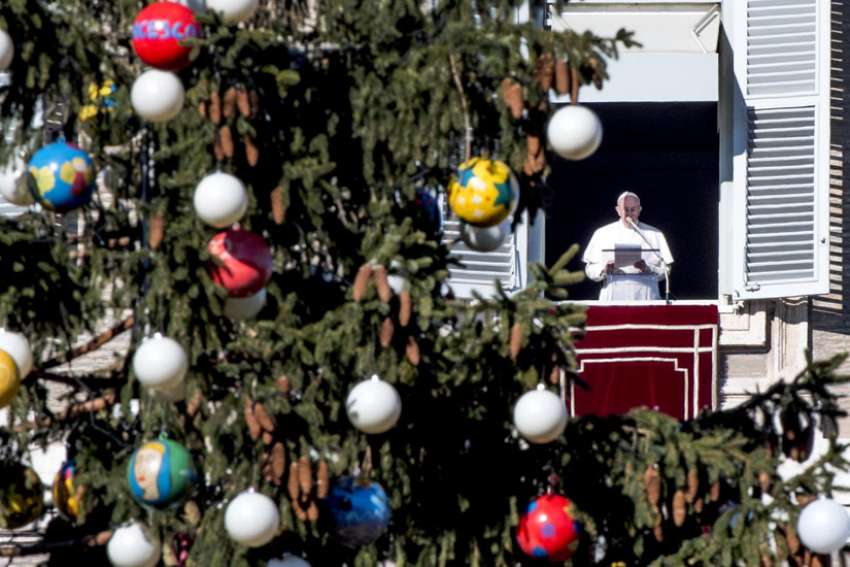 Pope Francis: Take a break from busy holidays to prepare for real Christmas