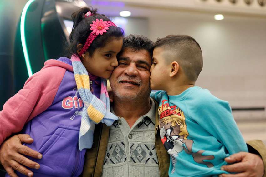 Outspoken Texas bishop welcomes appeals court ruling against refugee ban
