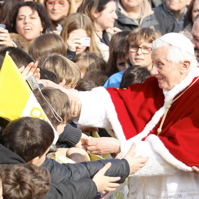 Mexican archdiocese says Pope might talk politics during visit 