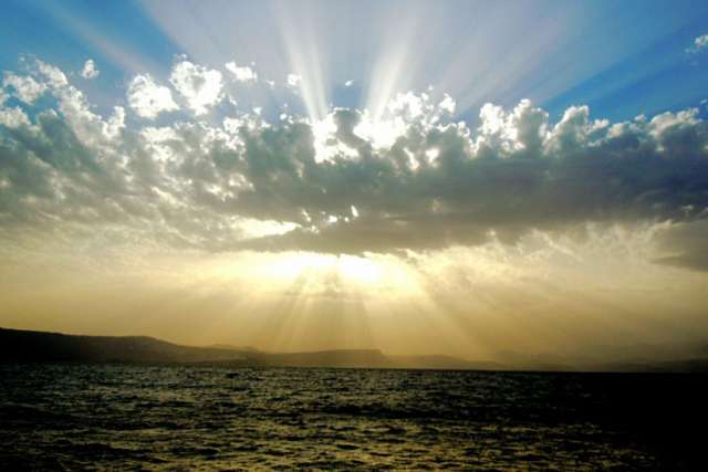 Jesus invites us to be one with the Father